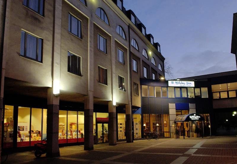 Pentahotel Hotel 4*